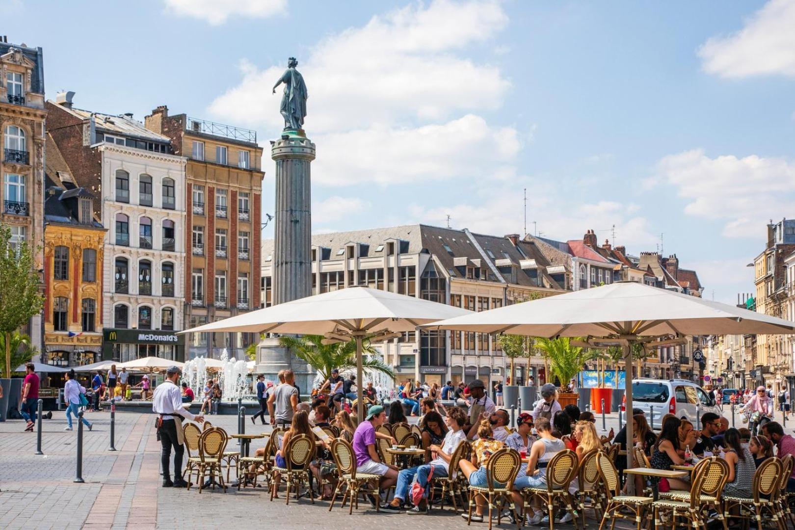 Superb Apartment Near The Grand Place! ليل المظهر الخارجي الصورة